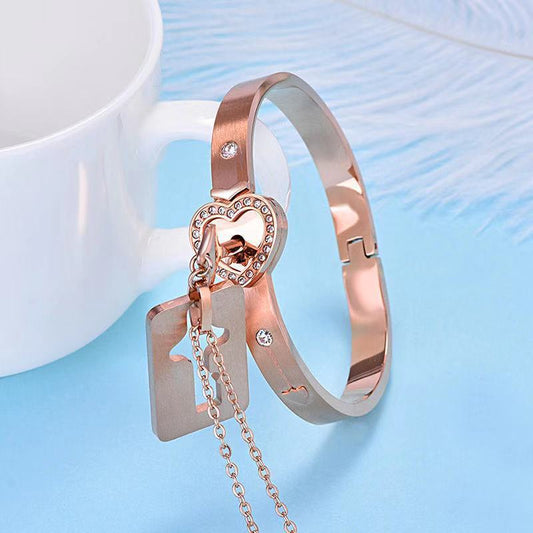 Couple Key Necklace & Love Lock Bracelet Set – Symbolic Matching Jewelry for Couples